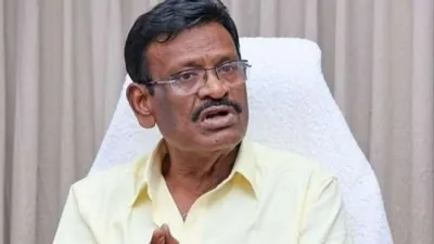 ’ஏய் கண்ணாடி சும்மா இருயா’     ’எனக்குனே வருவீங்களா’    மேடையில் டென்ஷன் ஆன திமுக மாஜி அமைச்சர் நாசர்    