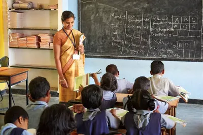 ஆசிரியர் கல்வி நிறுவன செயல்திறன் மதிப்பீட்டு அறிக்கை சமர்ப்பிக்க வேண்டும்    