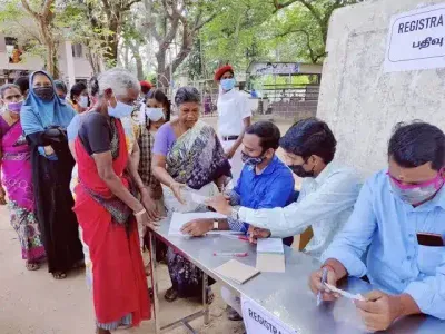 மக்களே    15 ம் தேதி இலவச சிறப்பு மருத்துவ முகாம்    மாத்திரைகள் அனைத்தும் இலவசம்   