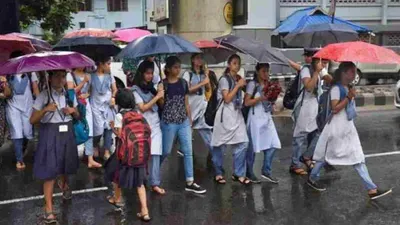 தமிழ்நாட்டில் இனி தான் சம்பவமே இருக்கு     கனமழை தொடருமாம்     மீனவர்களே உங்களுக்கும் எச்சரிக்கை    