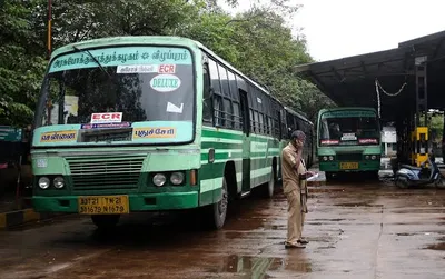 நோட்     இரவு 10 மணிக்கு மேல் பயணிகள் கேட்கும் இடத்தில் பேருந்தை நிறுத்த உத்தரவு    