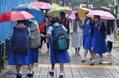  breaking  கனமழை காரணமாக மதுரையில் பள்ளிகளுக்கு மட்டும் இன்று விடுமுறை    