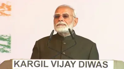 ”பாகிஸ்தான் திருந்தவில்லை”     ”கார்கில் இழப்பில் இருந்து எதையும் கற்றுக்கொள்ளவில்லை”     பிரதமர் மோடி காட்டம்    